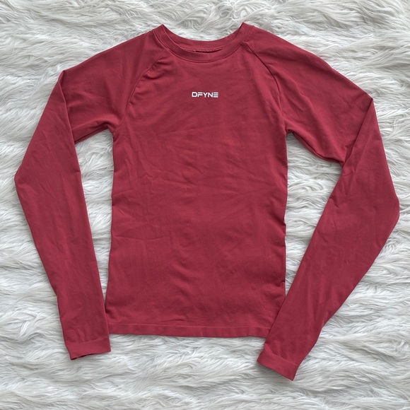 Dfyne Tops - DFYNE | Defy Long Sleeve Top